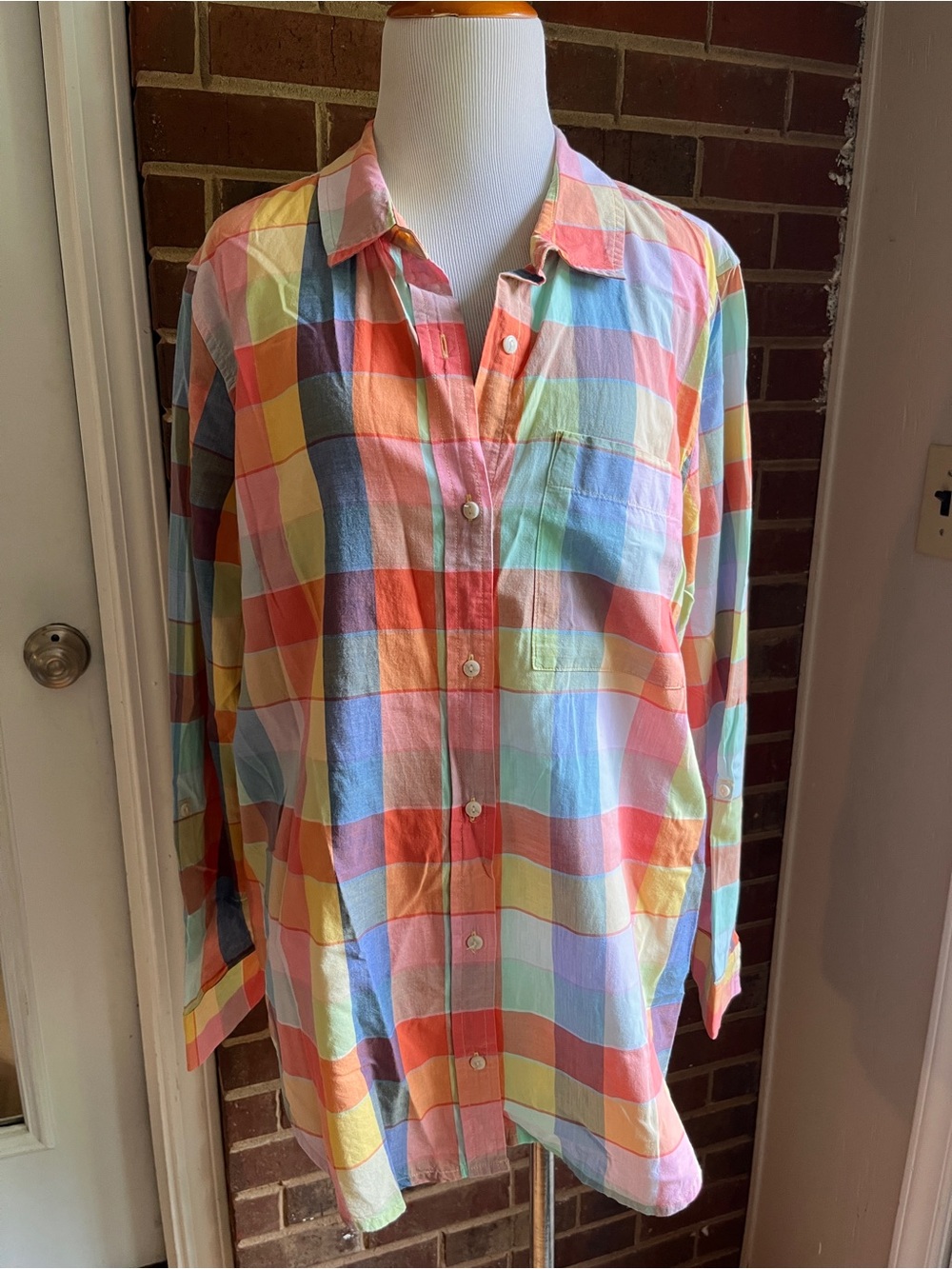 Women’s Multicolor Plaid Button-Down Shirt